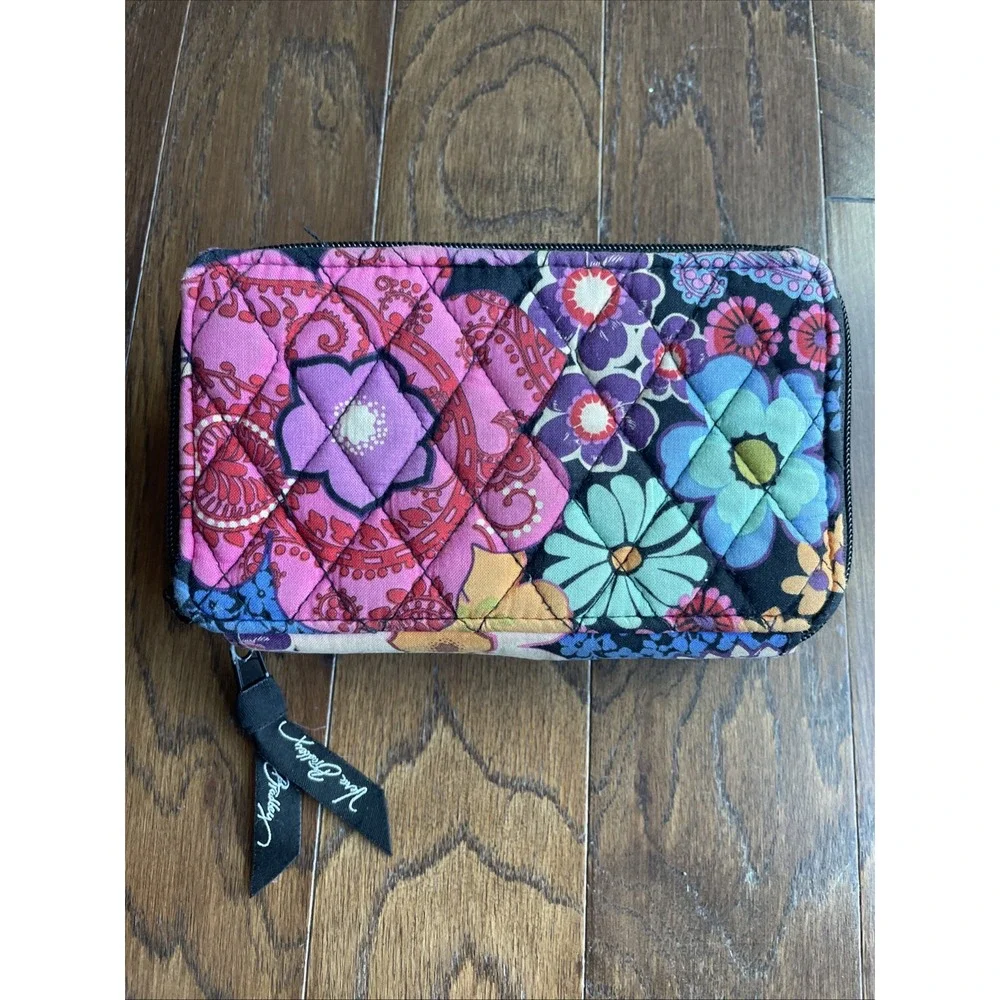 Vera Bradley All In One Crossbody‎ Wristlet Floral Fiesta Retired *no Strap*